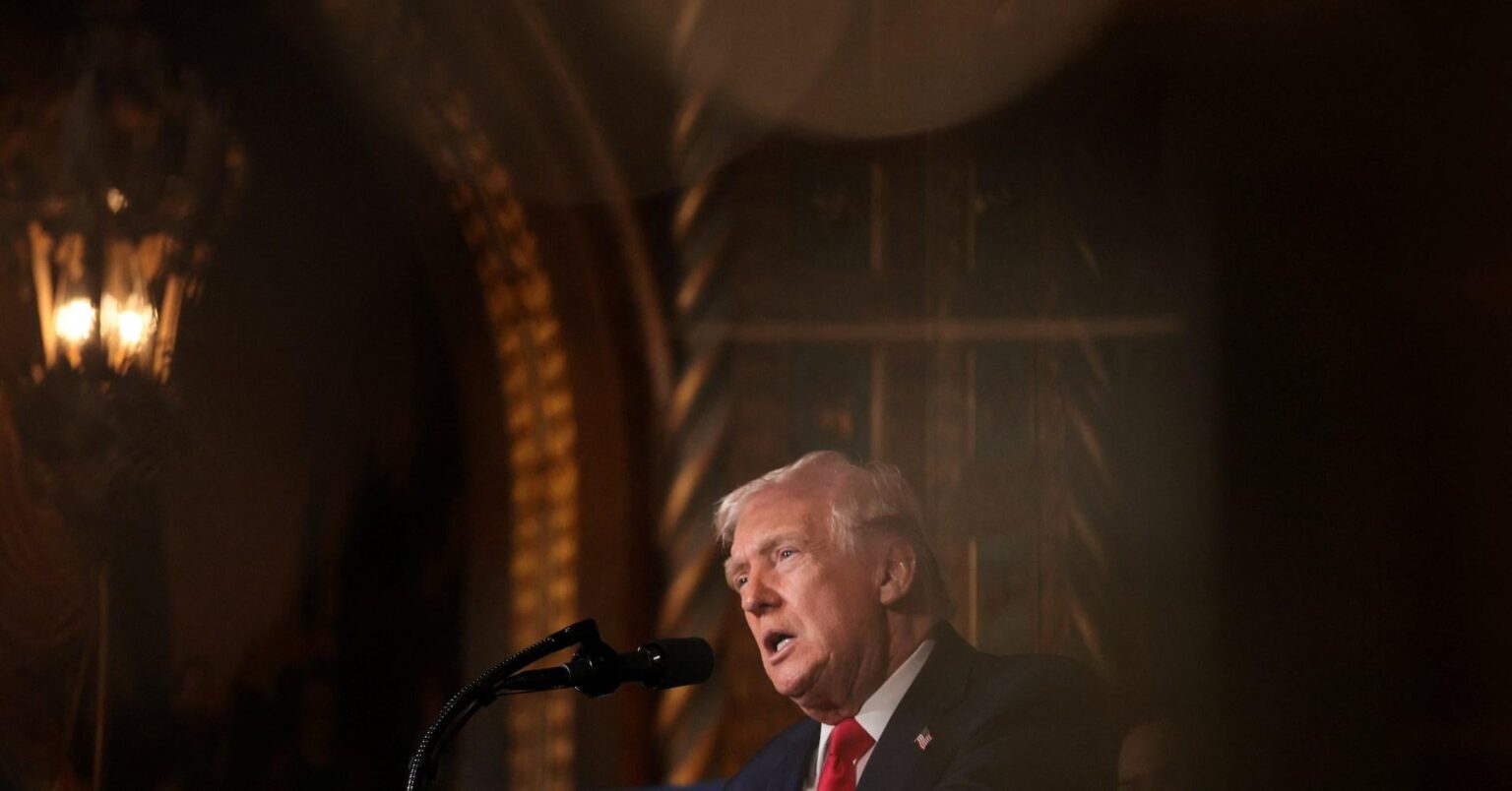 トランプ大統領、イランが平和的な抗議活動を暴力的に弾圧すれば米国は介入すると発言