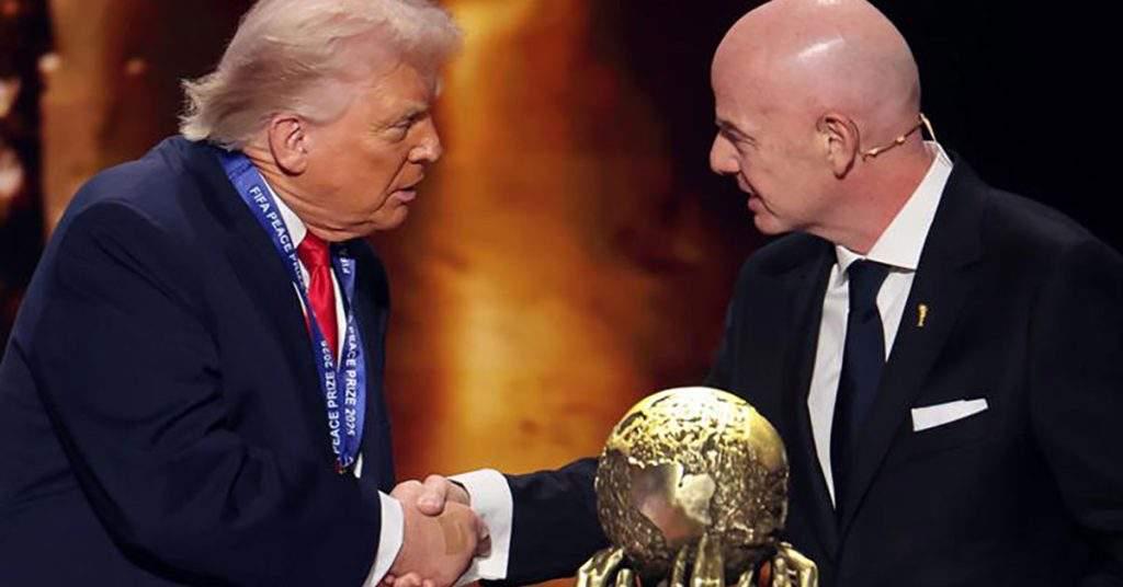 昨日の行動を受けて、FIFAはトランプ大統領からの平和賞を取り下げた