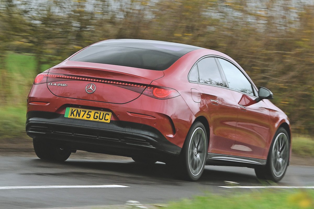 メルセデス・ベンツCLA 250+ ウィズEQテクノロジー AMGライン・プレミアムエディション（英国仕様）