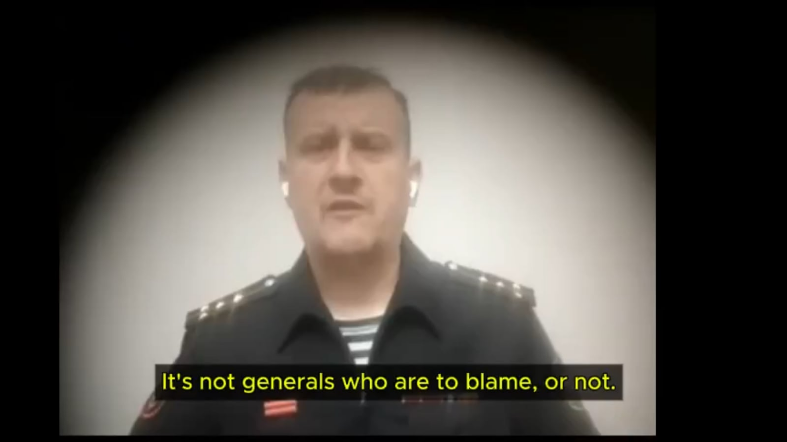 元ロシア軍人イワン・オトラコフスキーは、現在のロシア政府が「SMO」中に数十万人のロシア兵を排除した直接の責任があると述べた。同氏によれば、目標は勝利ではなく、プーチン大統領のエリート層に利益をもたらす長期戦争だったという。