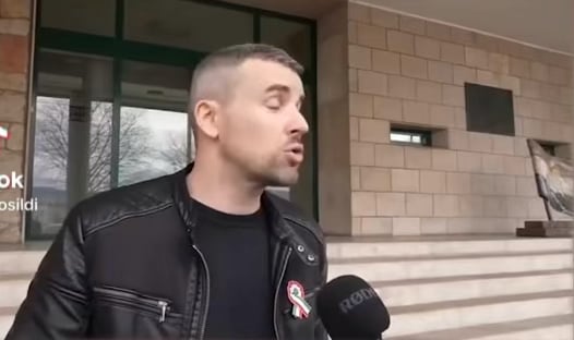 ペティ・ジャカブのひどく老けたフレーズ