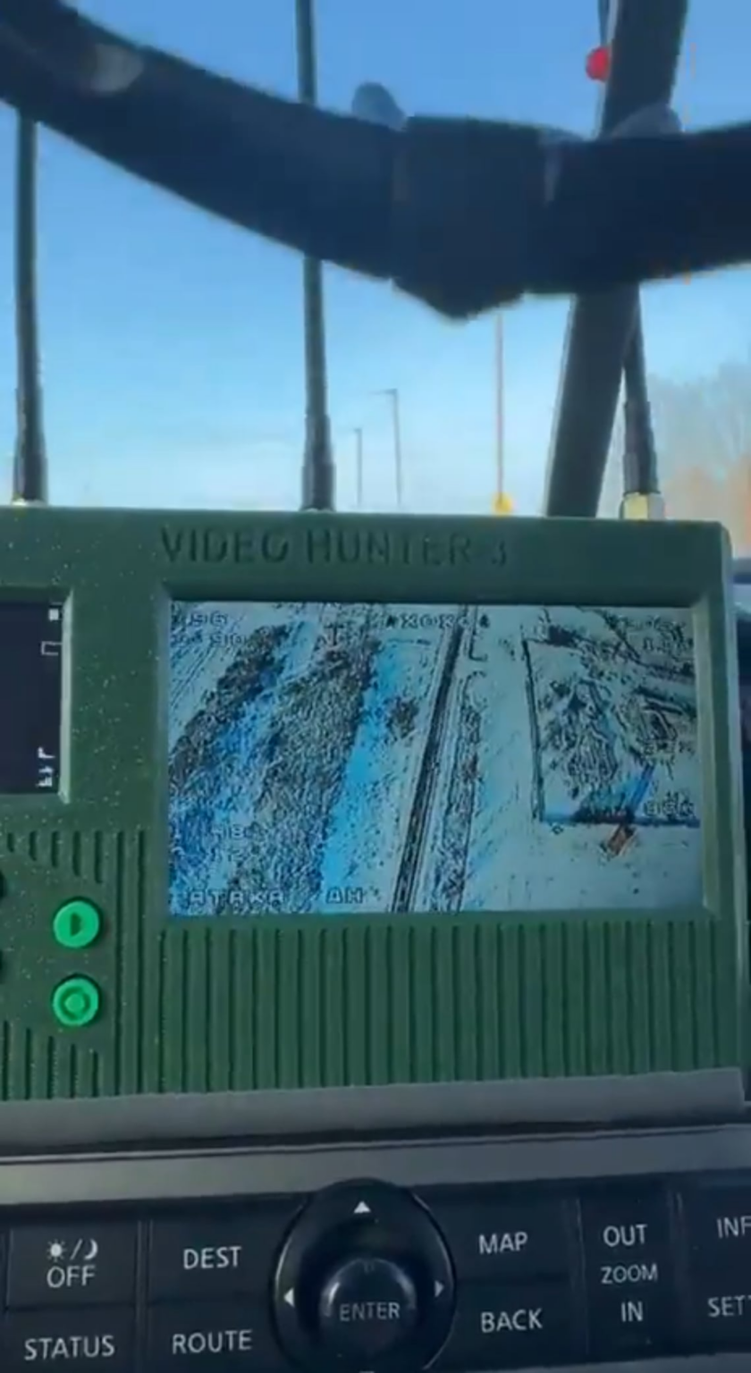 ウクライナの兵士たちは、ロシアのFPV無人機が彼らに近づいてきたものの、攻撃できなかった様子を生で目撃した。ポクロフスク方向。 2026 年 1 月発行