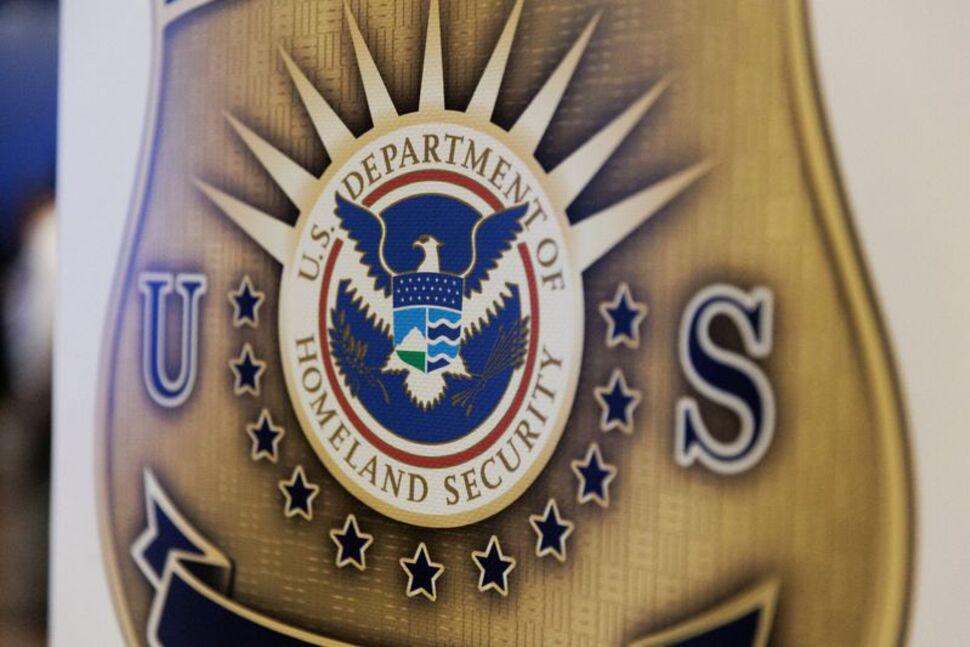 トランプ政権、ICE職員用の部屋を拒否したとしてヒルトンを非難