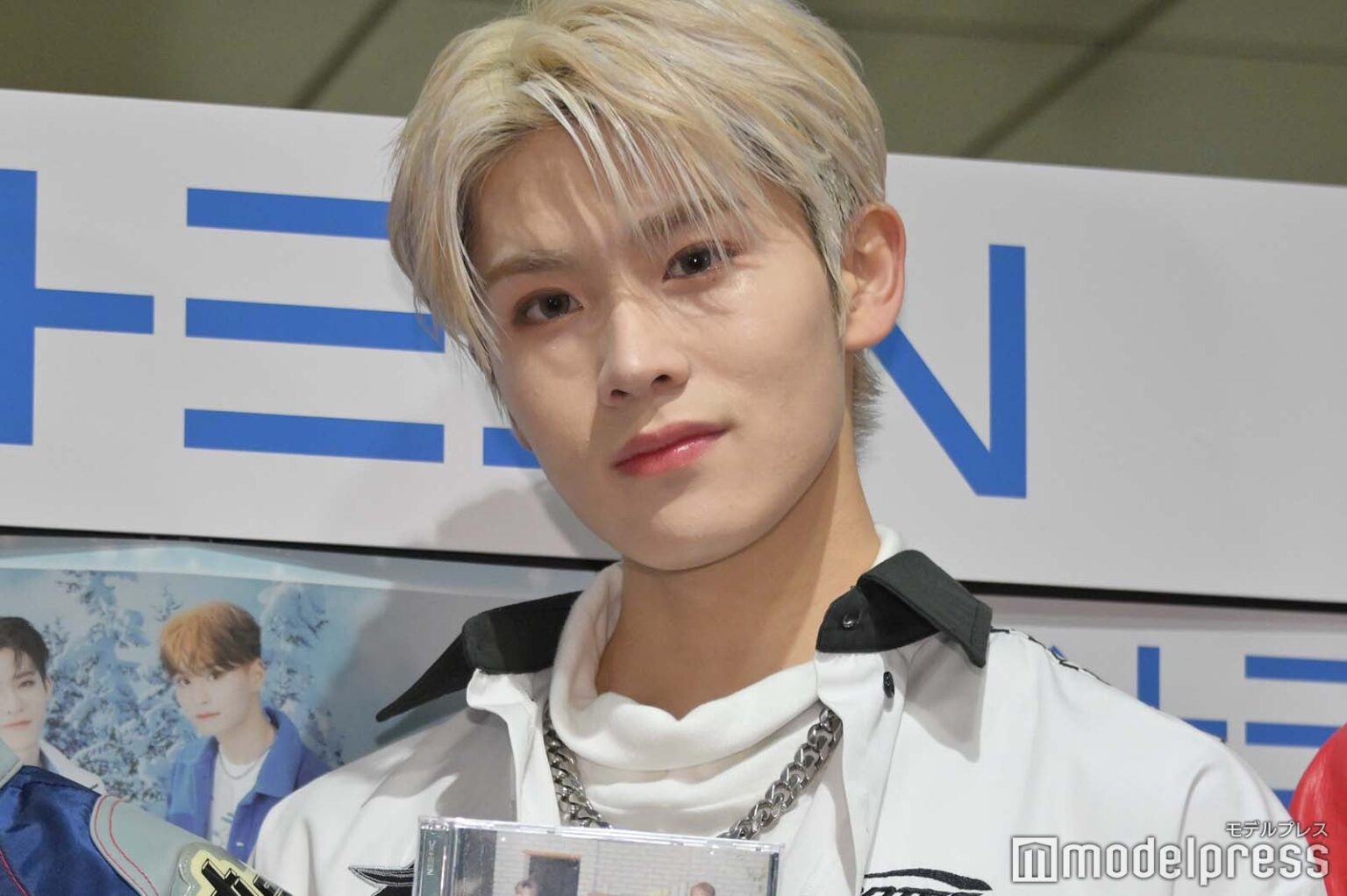 DXTEEN大久保波留「ママとイタリア2人旅」写真公開に反響「お母さんも絶対美人」「ママ目線の写真最高」 - モデルプレス