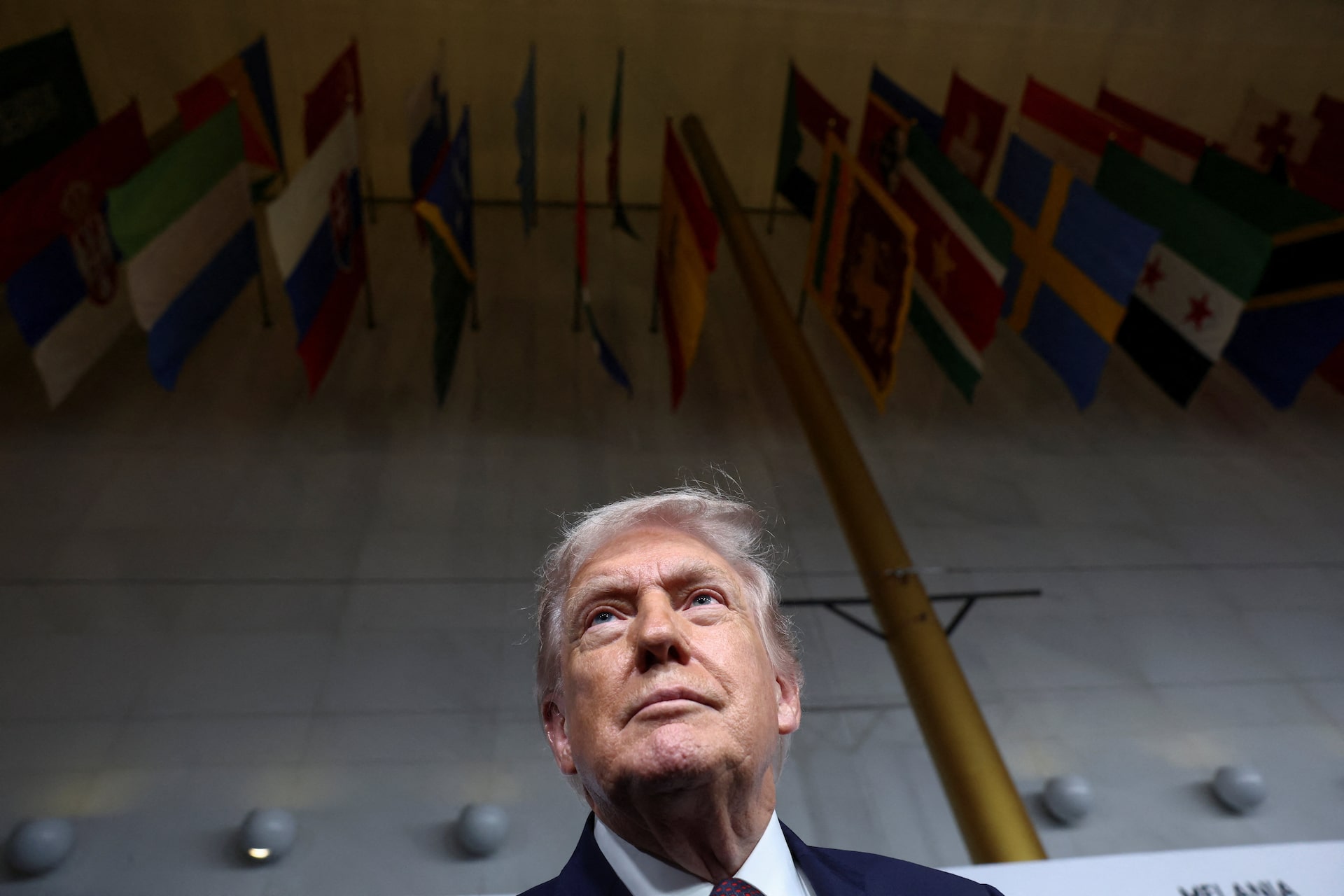 トランプ氏、カナダ製航空機の認証取り消し表明　関税も警告