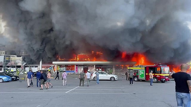 A shopping center in the city of Kremenchuk in the Poltava region of Ukraine after a Russian rocket strike on June 27, 2022 at 15:50./ By Dsns.gov.ua, CC BY 4.0