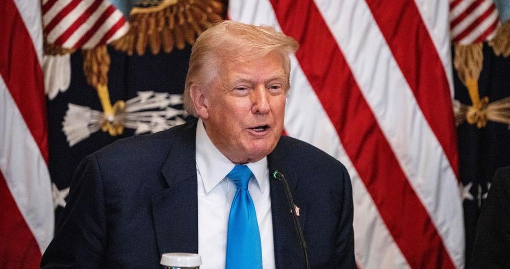 トランプ大統領、「意地悪な」民主党が中間選挙で勝てば自身を弾劾し「全員にトランスジェンダー」を強制すると発言
