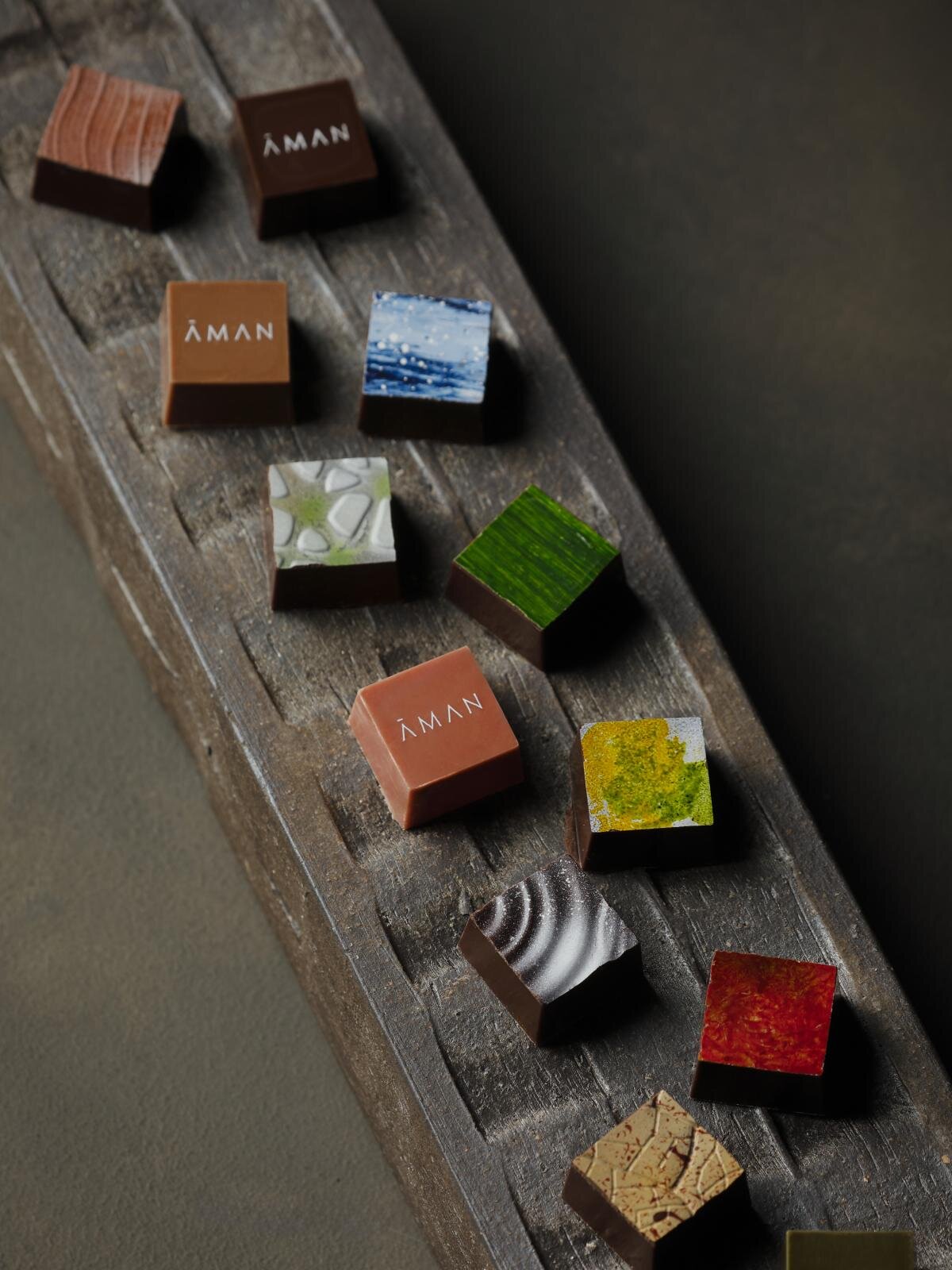 「Journey to Kyoto 京を旅するショコラ」8個入 5,800円／12個入 7,800円