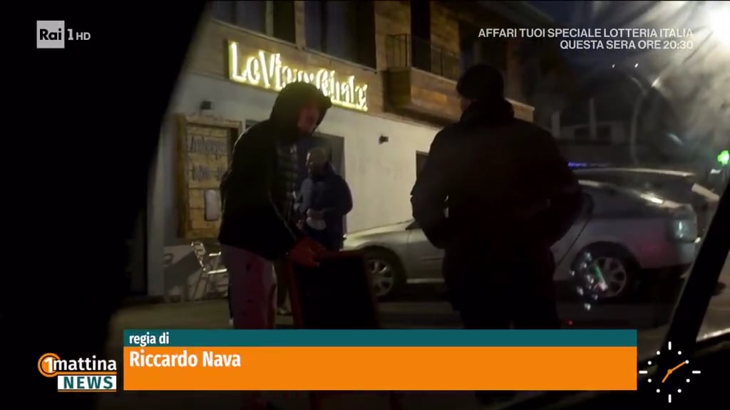イタリアのRai1テレビクルー、クランモンタナのモレッティ家の活動を報道中に「見知らぬ男たち」に暴行を受ける