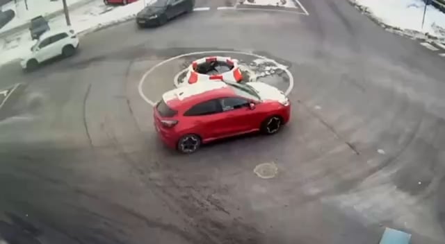 ソリマールのロータリーがまた崩落しましたが、今年も長く待つ必要はありませんでした。