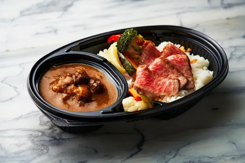 テイクアウトのカレー