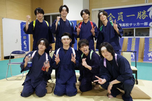 20日放送『タイムレスマン』に出演する（前列左から）橋本将生、篠塚大輝、原嘉孝、菊池風磨、後列左から）猪俣周杜、寺西拓人、佐藤勝利、松島聡 （C）フジテレビ