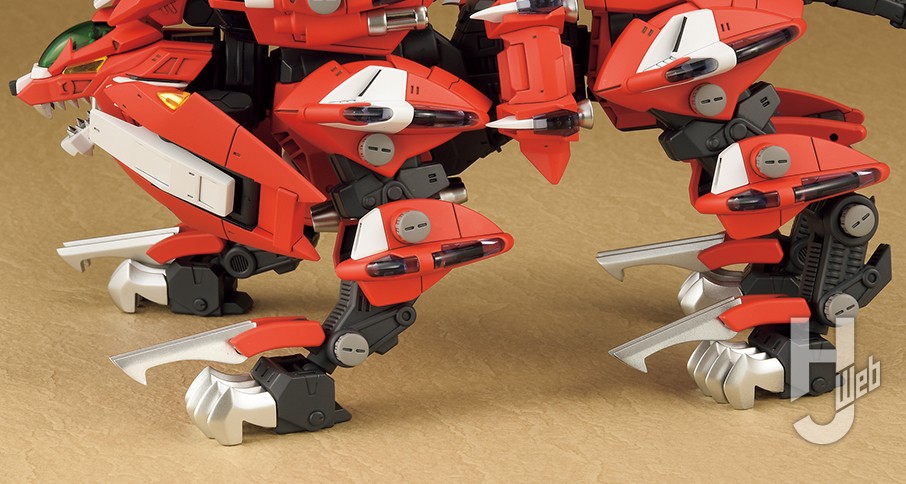 坂井晃製作「トリニティライガー」アーマークローアップ