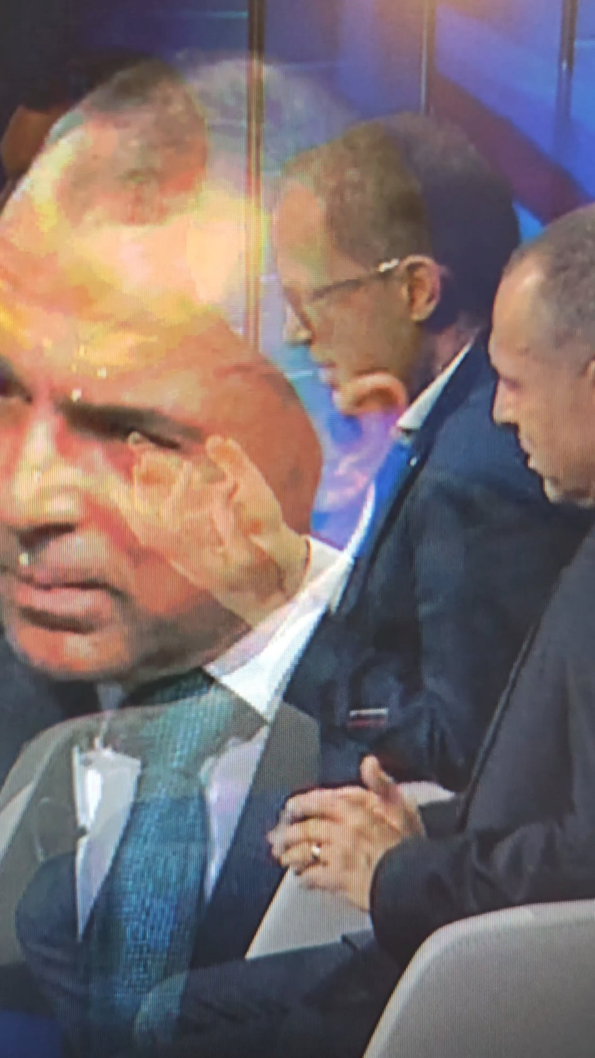 昨日の RTV でこれを見て笑わせた人はいますか?