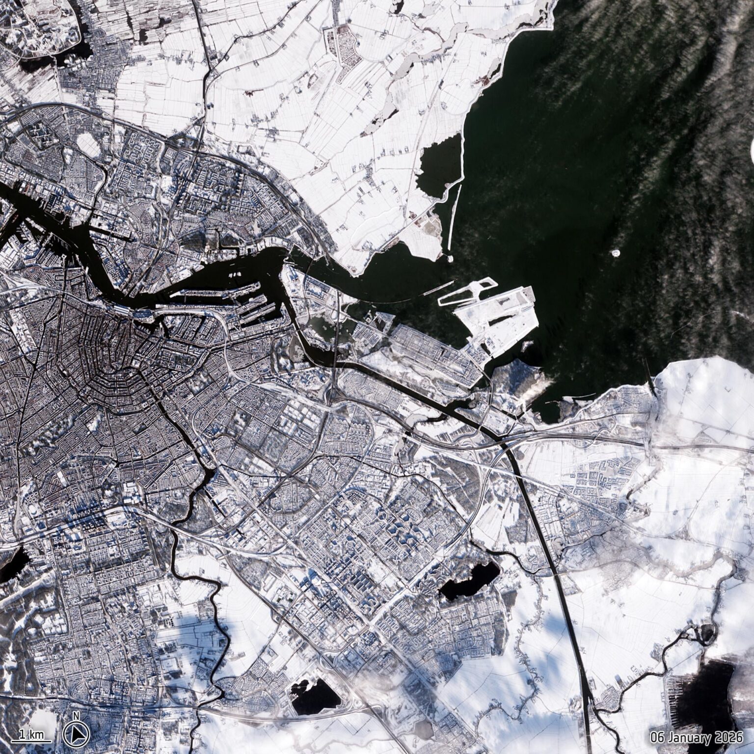 Sentinel-2 が撮影した今日のアムステルダムの衛星写真
