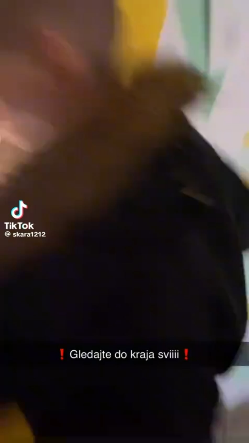 家クレスを修理する