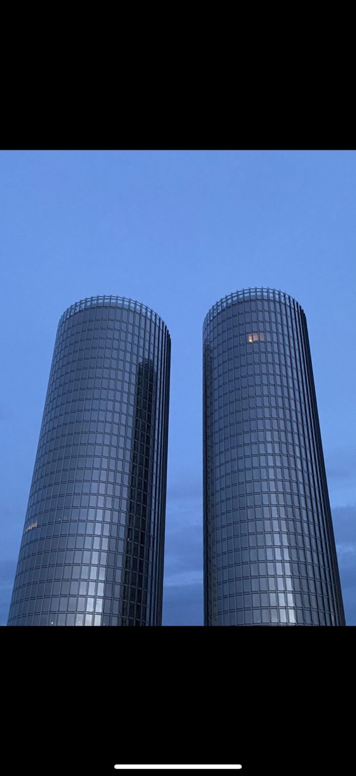 この人は孤独を感じていますか？