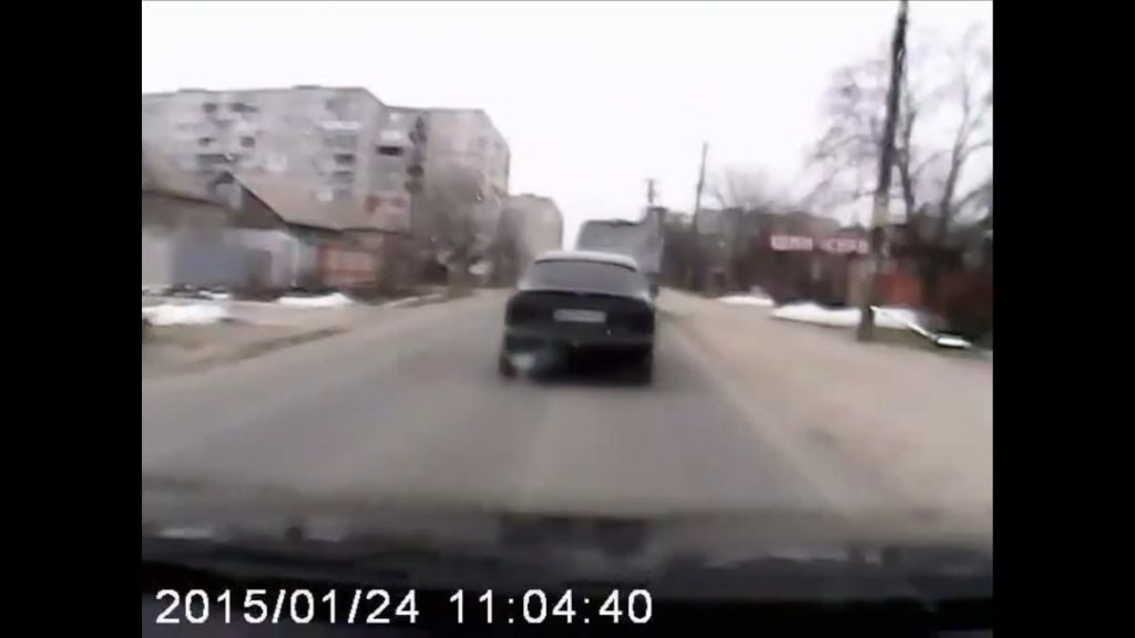 11年前、ロシアはマリウポリを攻撃し、それまで民間人に対する無差別砲撃としては最悪の規模となり、30人が死亡、93人が負傷したが、その中に軍人はいなかった。