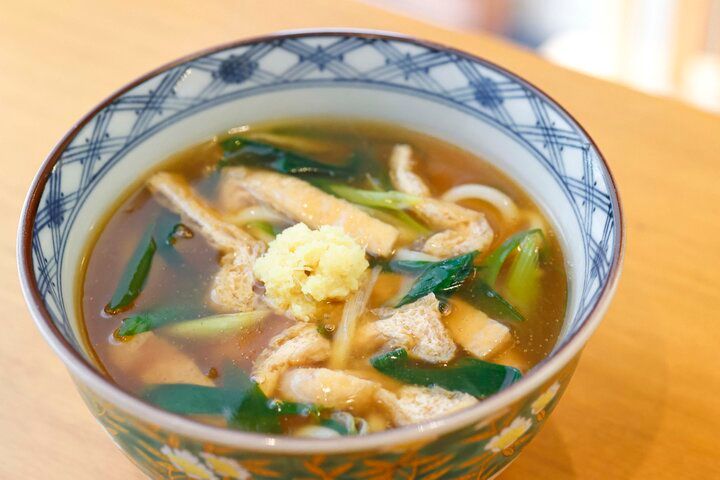 京都・平安神宮近くの「京うどん生蕎麦 おかきた」で、おだしの香る京うどんを♪