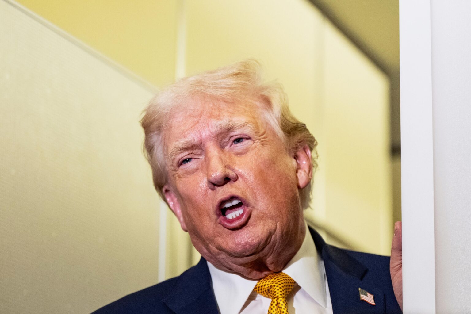 米公共放送機構が解散を議決 トランプ政権が資金停止 ―「（リベラルに）偏ったメディア」と敵視
