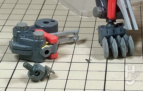 坂井晃製作「トリニティライガー」アーマークロー製作中