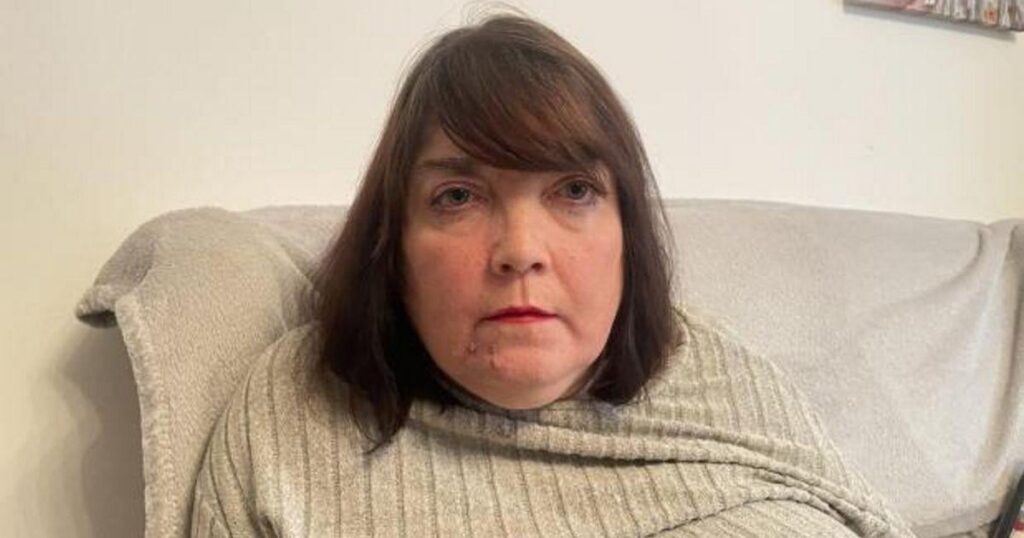 DWP、歩くこともできない寝たきりの母親に「仕事を見つけなさい」と呼びかける
