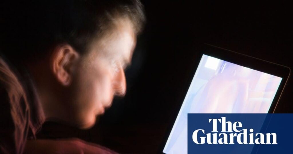 英国のセラピストの半数以上が制御不能なポルノ使用の増加を報告