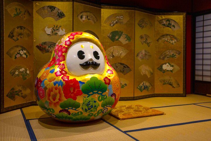 町家で九谷焼の絵付け体験も。金沢の「良いもの」が集まる八百萬本舗 | TRILL【トリル】