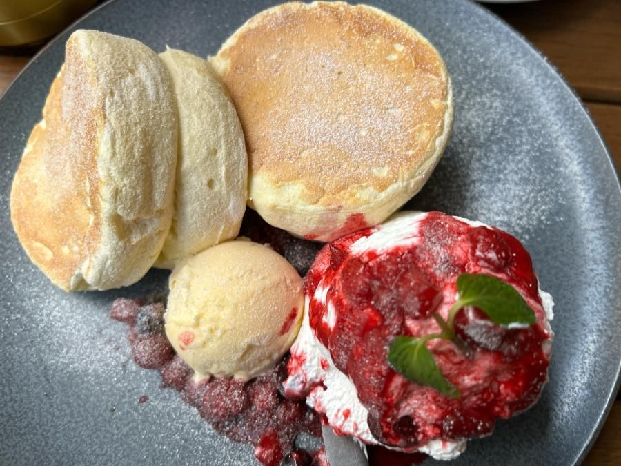 【新店】飲めるパンケーキと美味しいパスタが人気のカフェ「Caldo Abbraccio（カルド アブラッチョ）」が一番町にオープン | TRILL【トリル】