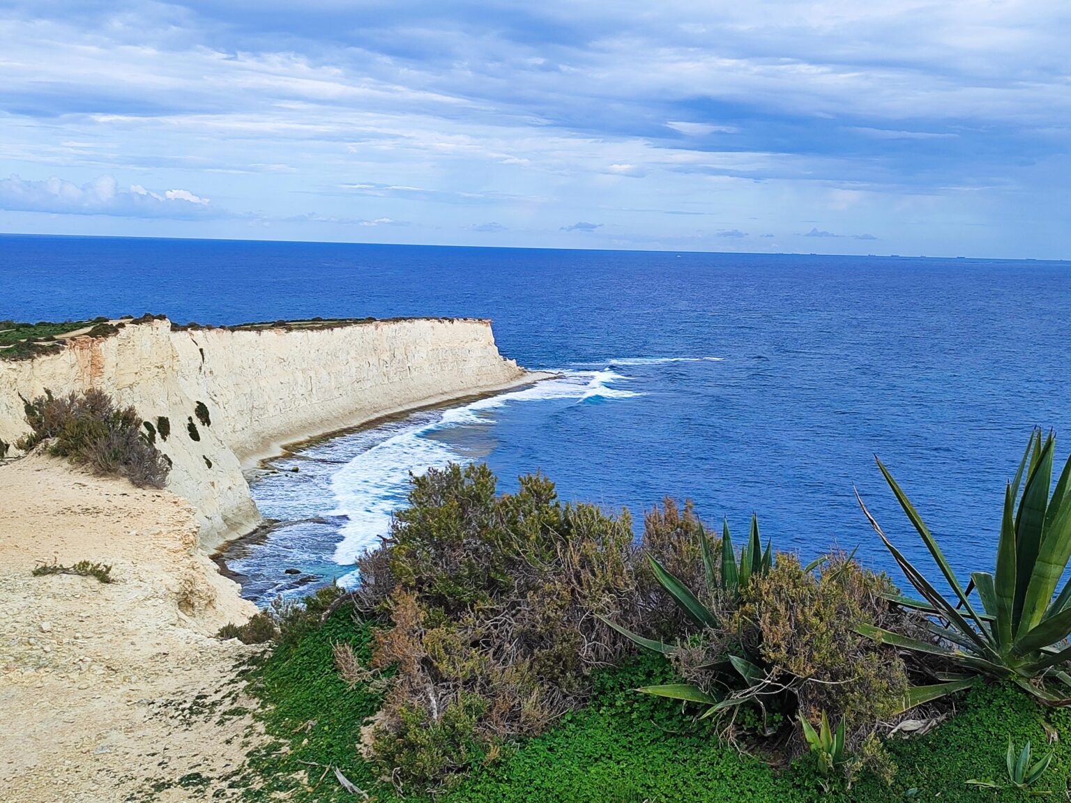 ムンシャールの美しい海の景色