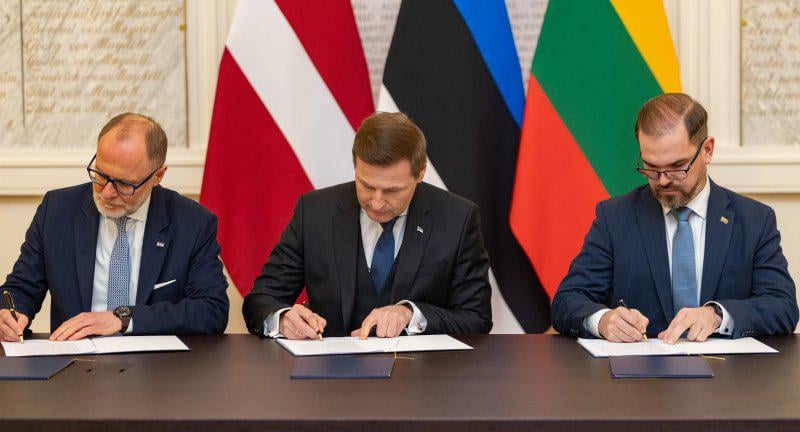 ラトビアのメディア - バルト三国は共同軍事移動地帯の設立を意図している