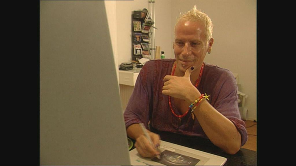 コンピューターアートの先駆者、ミカ・クライン氏（61歳）死去