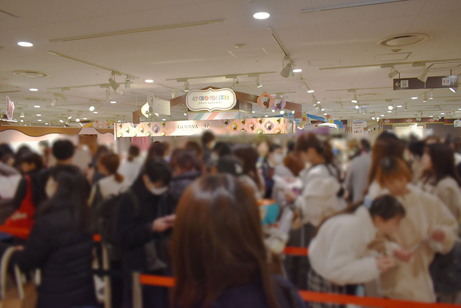 開幕初日の1月21日、ショコリキサー売り場には大行列が