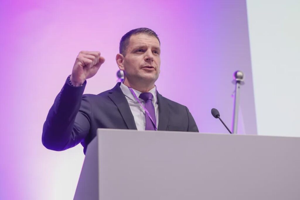 過去にステヴァノビッチは1度だけでなく2度も判決を受けた