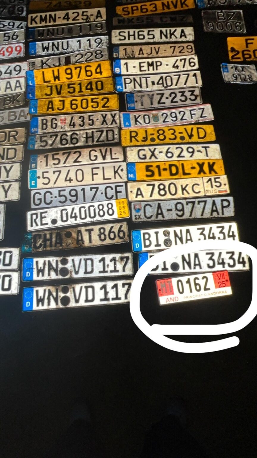 私のコレクション用のアンドラプレート