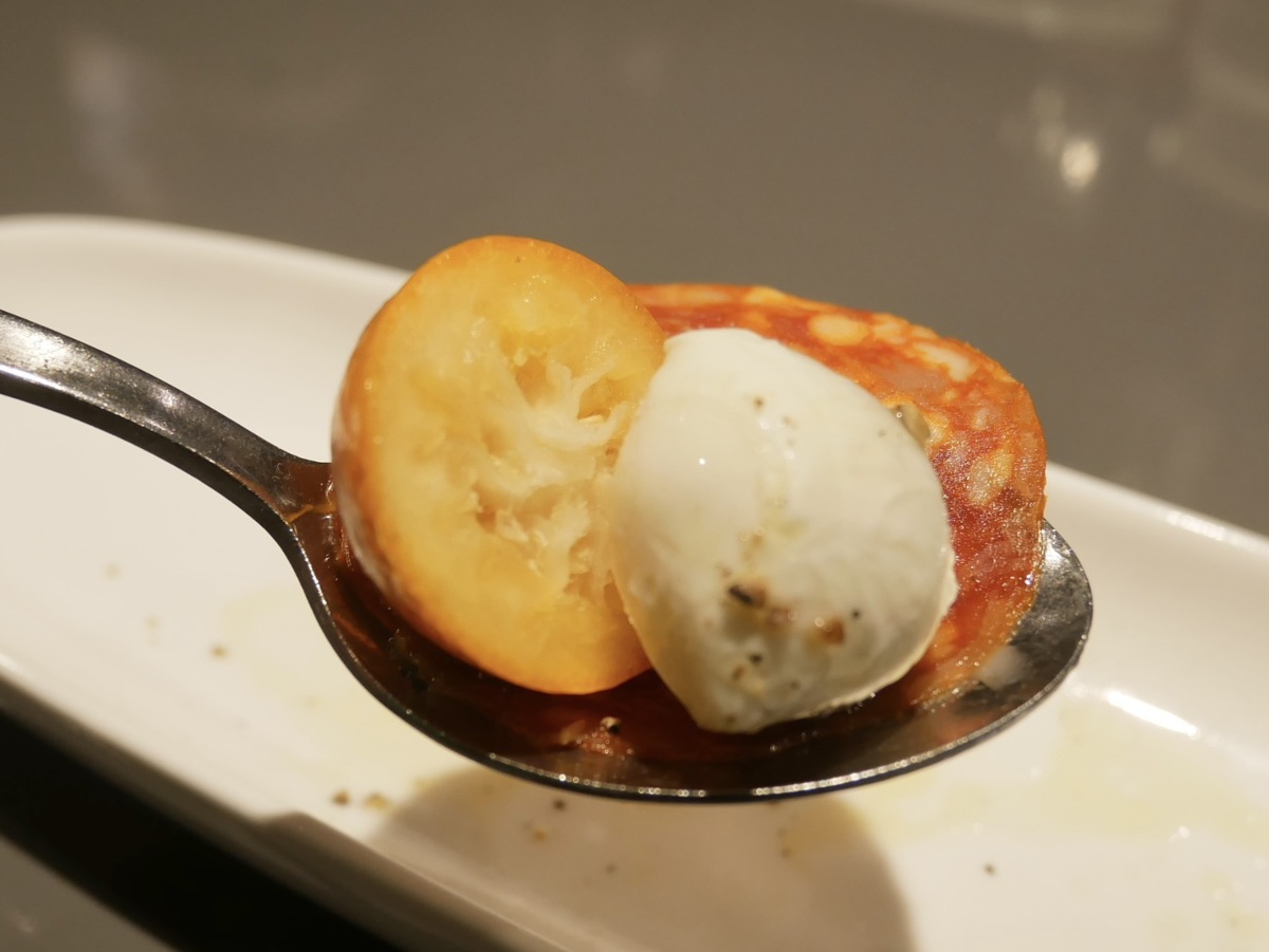メニューのないイタリアン!?三宮の『TAVOLA CALDA SASSA 8.Posti』 [画像]