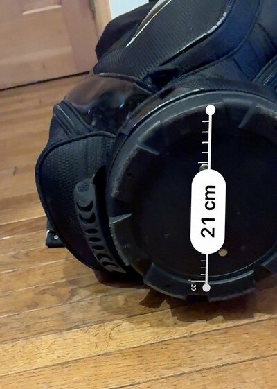 不肖フェルのキャディバッグ（今は亡き、ナイキゴルフ）底面