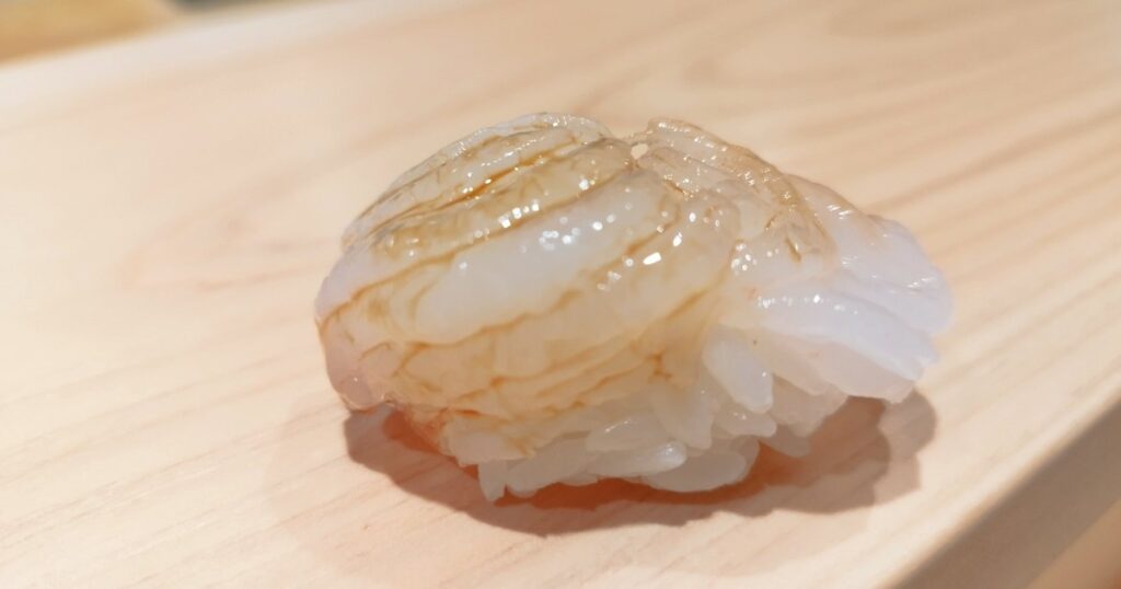 銀座の名店クオリティなのに半額以下！ 「東京では考えられない」富山寿司の衝撃 | 日本人の9割は知らない 世界の富裕層は日本で何を食べているのか？