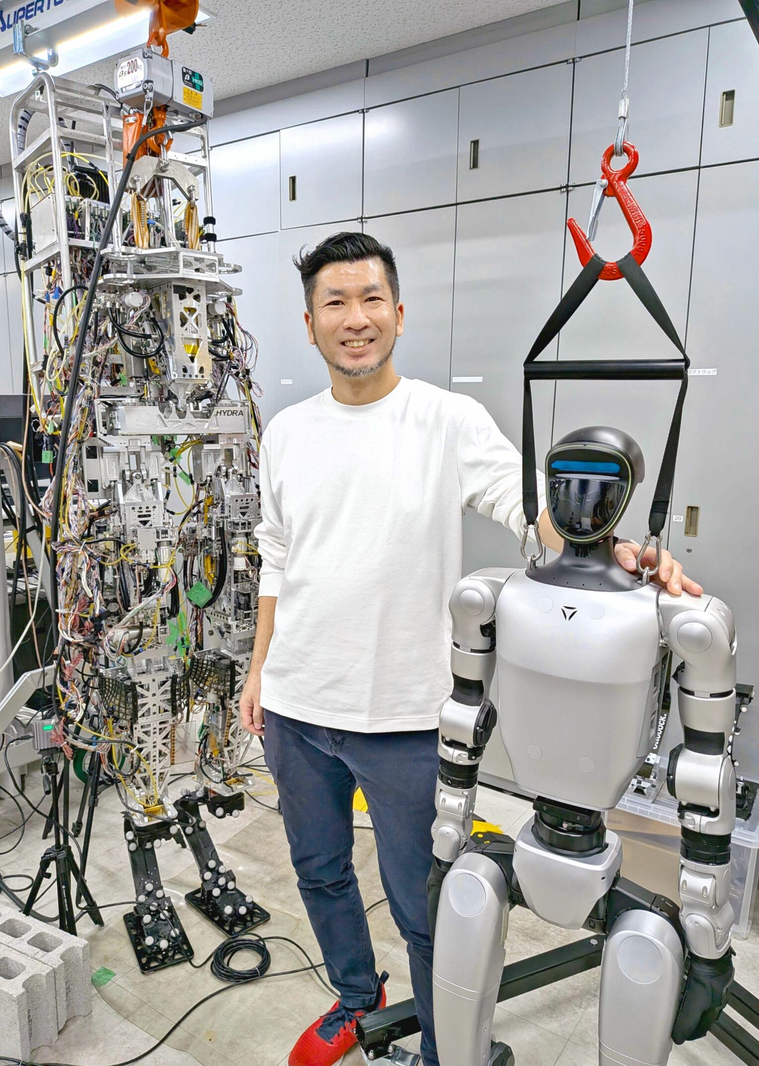 ヒューマノイドロボットの研究に長年携わる山本江さん＝２０２５年１２月１０日、東京都文京区の東京大学