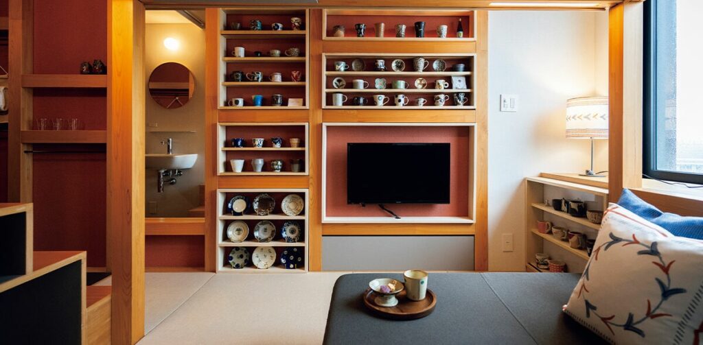 【OMO5沖縄那覇 by 星野リゾート】焼き物「やちむん」の温もりに触れ、世界に浸れられる特別ルームへ | CREA Traveller 【OMO5沖縄那覇 by 星野リゾート】焼き物「やちむん」の温もりに触れ、世界に浸れられる特別ルームへ | CREA Traveller