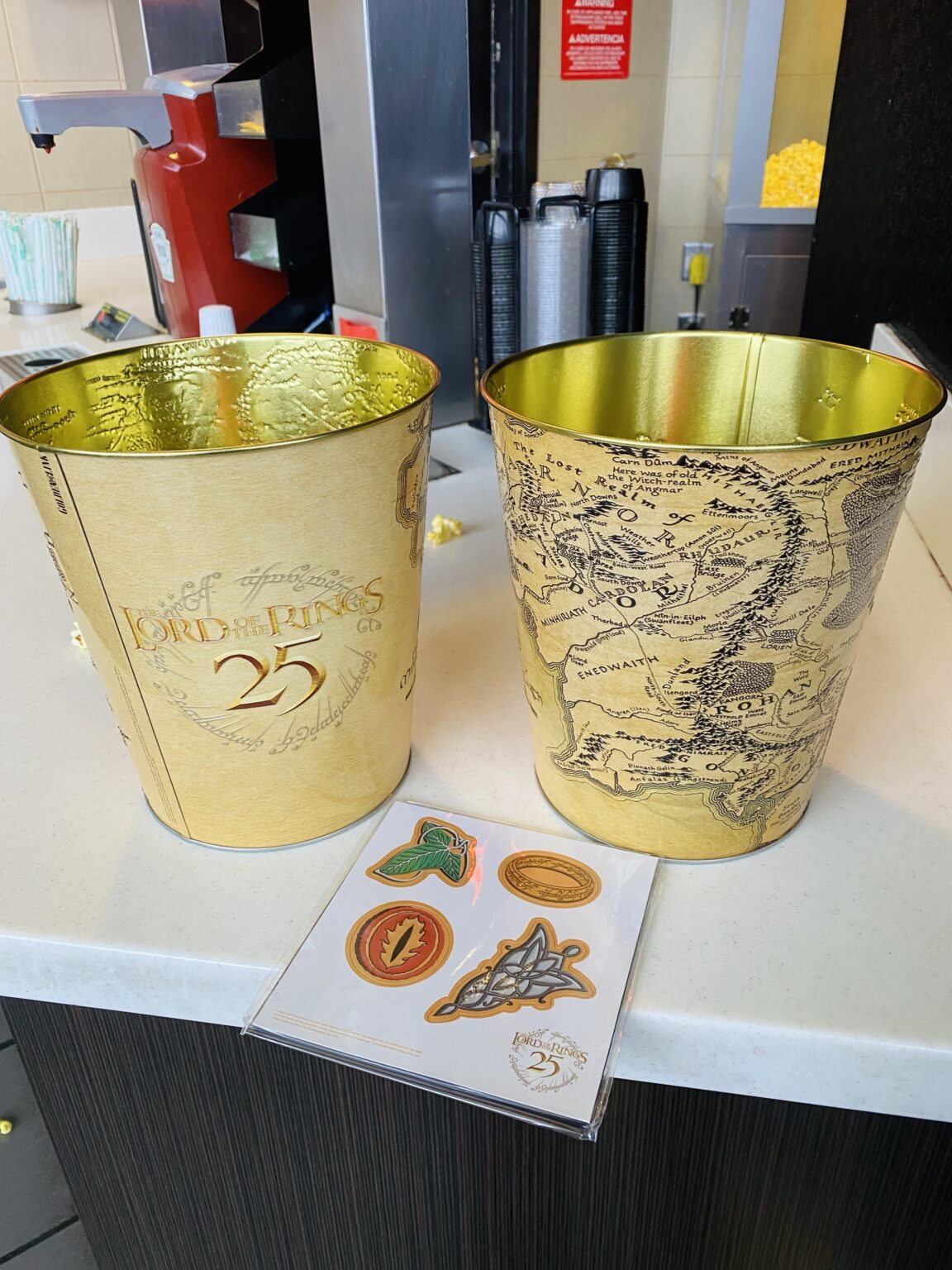 LOTR25周年記念ポップコーンバケット!!