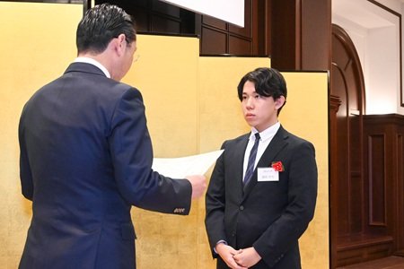 第22回キャンパスベンチャーグランプリ東京にて日刊工業新聞社賞を受賞(工学部 酒向宇大さん) | 埼玉大学