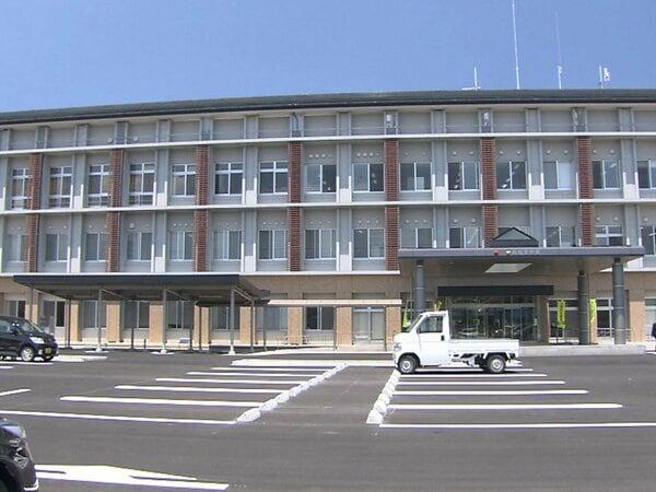 「サウナが燃えている」リゾートホテルの露天風呂でバレルサウナがほぼ全焼 施設にいた約20人は避難しケガなし 三重県鳥羽市