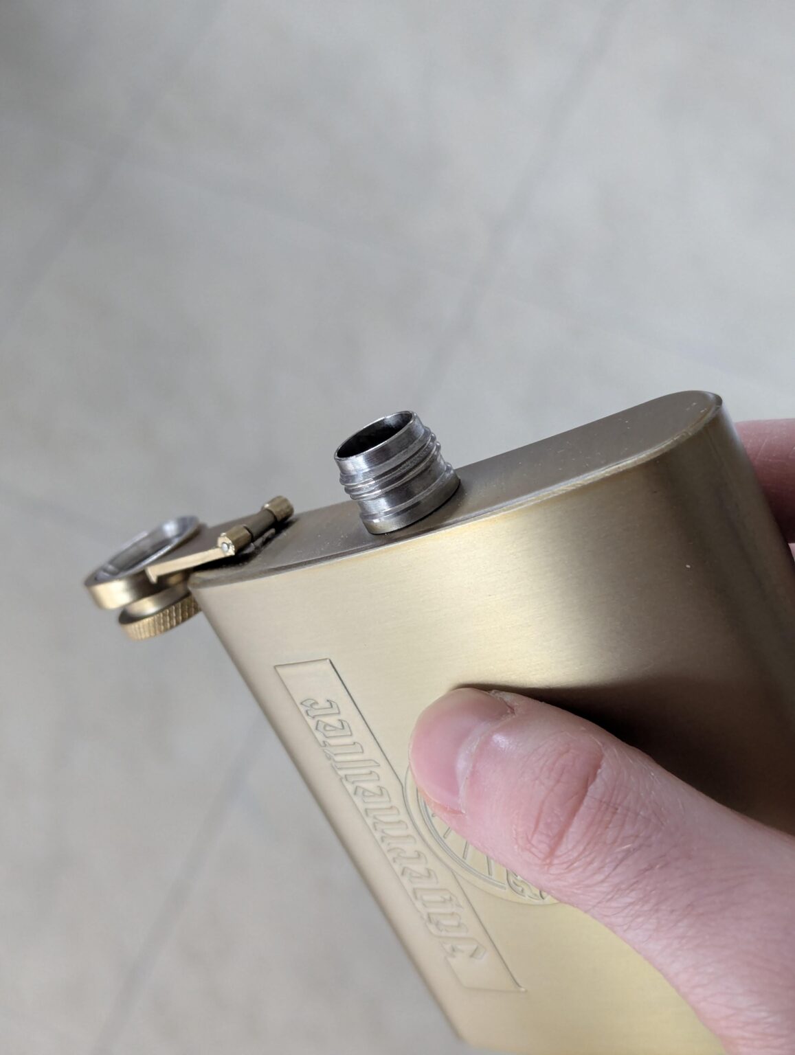 EUとその切り離せないプラグなんてクソくらえ