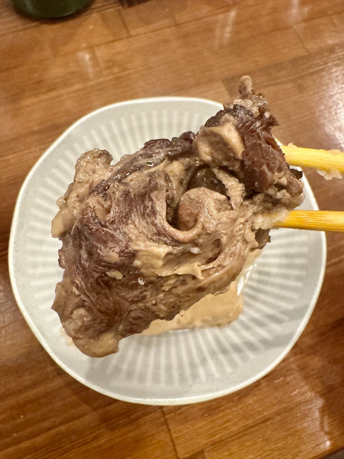 沖縄であのお酒が楽しめる！？生まれ変わったあのやきとん屋で、気軽に立ち飲み！ 那覇市大道 「立ち飲み 処 串豚＋（プラス）」〜キャンヒロユキの「とー、飲み歩きやってみよう」〜
