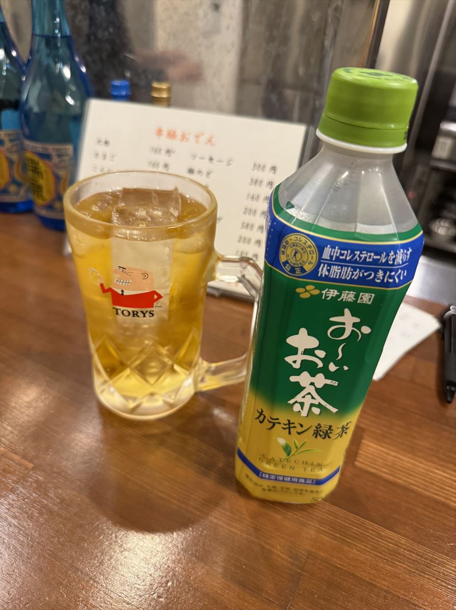 沖縄であのお酒が楽しめる！？生まれ変わったあのやきとん屋で、気軽に立ち飲み！ 那覇市大道 「立ち飲み 処 串豚＋（プラス）」〜キャンヒロユキの「とー、飲み歩きやってみよう」〜
