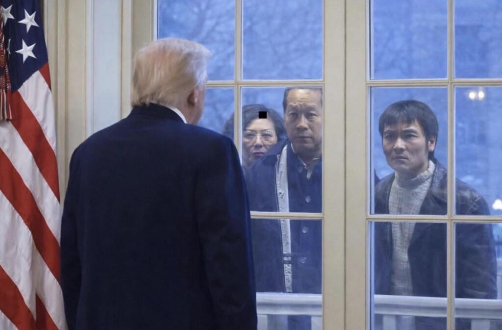 彼が追いかけているのはギリシャ人ではなく中国人だ。