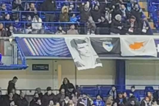 UEFA、パフォス対チェルシーの試合中のエウアゴラス・パリカリデスの画像の削除を命令