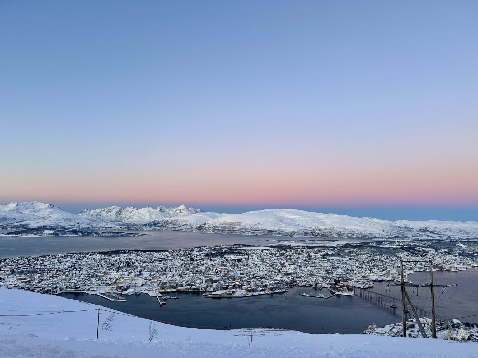 あなたの国はとても美しいです (1 月 9 日午前 11 時 30 分、トロムソのフェルハイゼン)