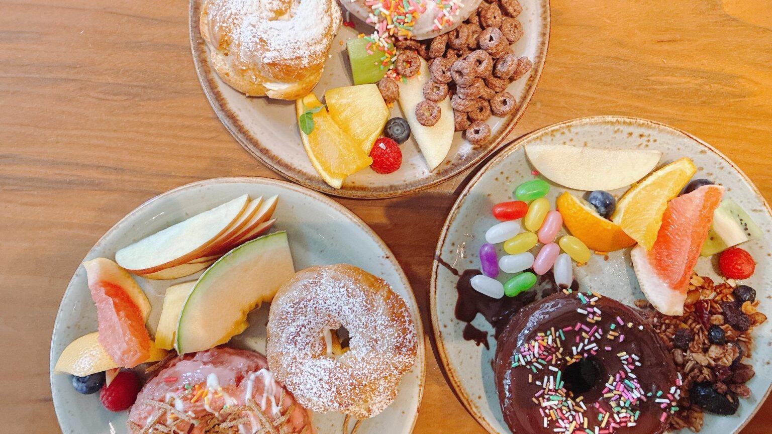 【京都市東山区】ホテルでドーナツ食べ放題！？自分だけのデコレーションも楽しめる夢のスイーツブッフェ（みやこ） - エキスパート - Yahoo!ニュース